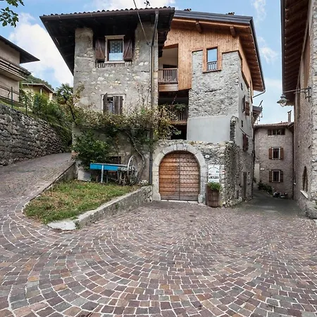 Al Gallo Nero Miele Apartmán Tenno
